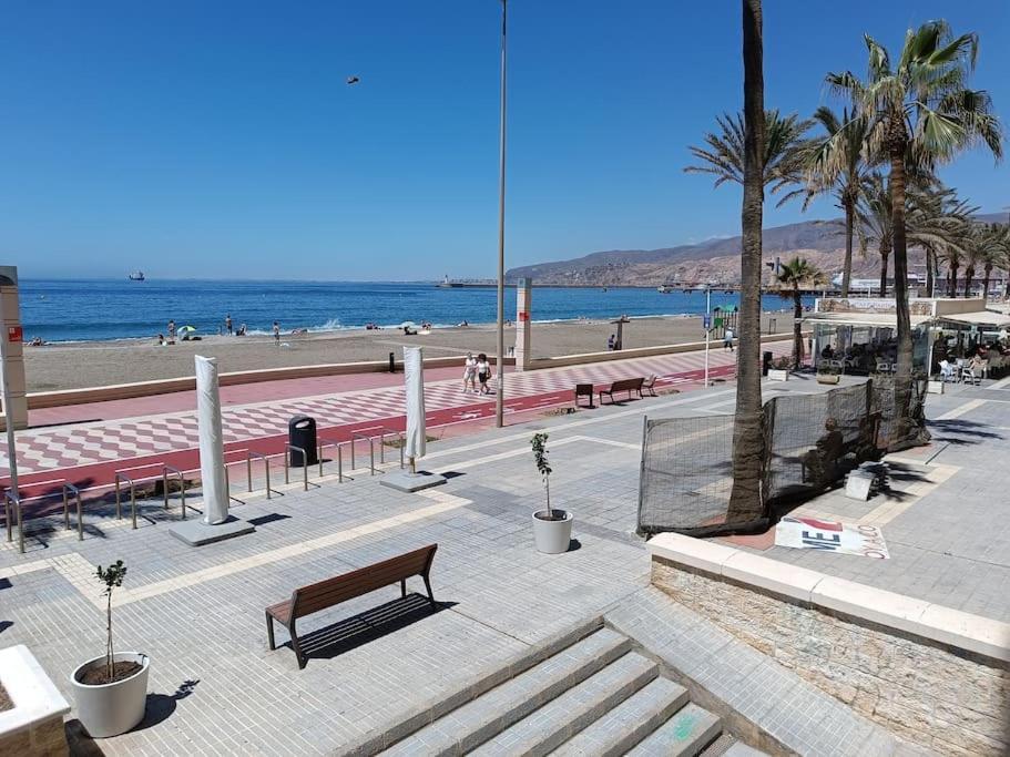 Piso Primera Linea Playa Almeria Exterior photo